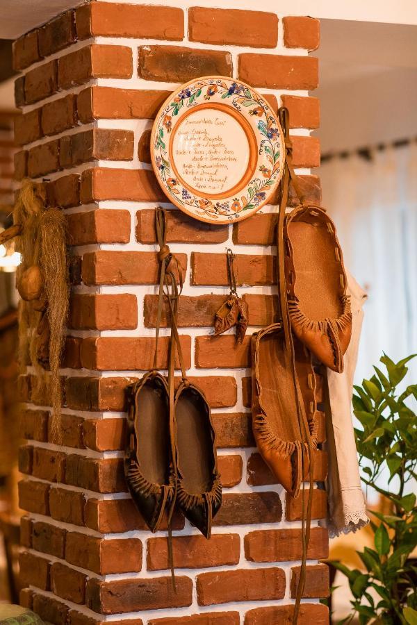 Vila Casa Cu Cerdac Nucşoara Exteriér fotografie